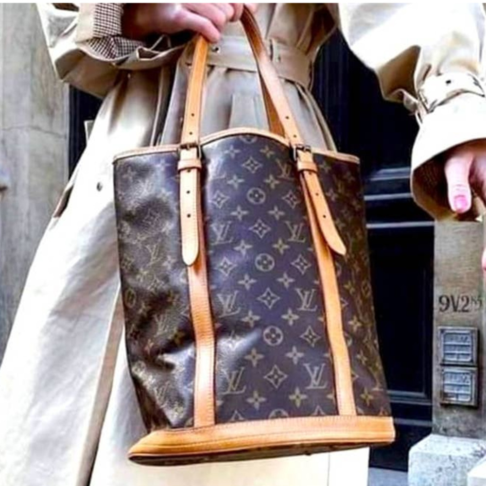 💎✨AUTHENTIC✨💎 Louis Vuitton Bucket GM Shoulder Bag
